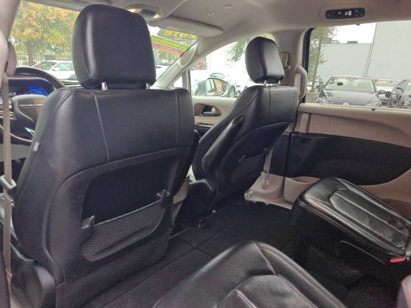 2018 Chrysler Pacifica Touring L