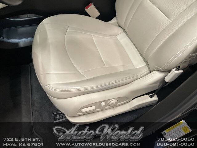 2022 Buick Enclave Essence