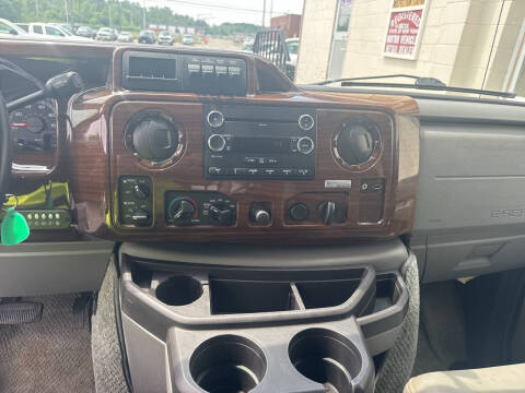 2010 Ford E-Series E-250