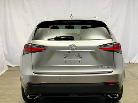 2017 Lexus NX 200t