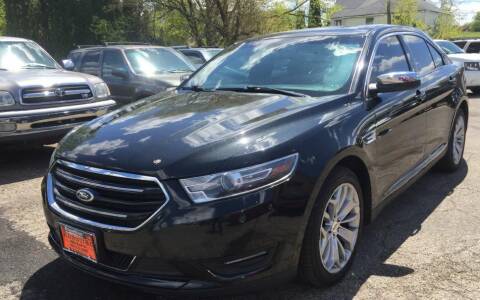 2015 Ford Taurus for sale at Knowlton Motors, Inc. in Freeport IL