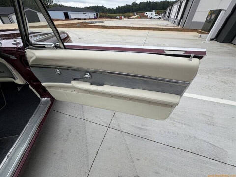 1961 Ford Thunderbird