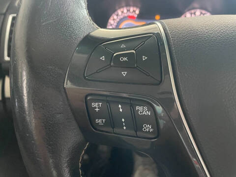 2017 Ford Explorer Platinum