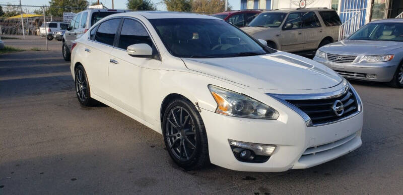 2013 Nissan Altima for sale at Texas Auto Credit LLC in El Paso TX