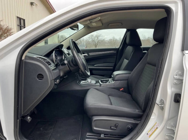 2020 Chrysler 300 Touring