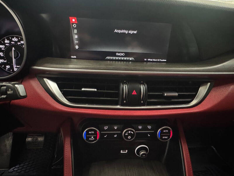 2018 Alfa Romeo Stelvio Ti