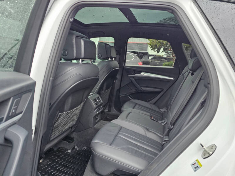 2020 Audi Q5 quattro Premium 45 TFSI