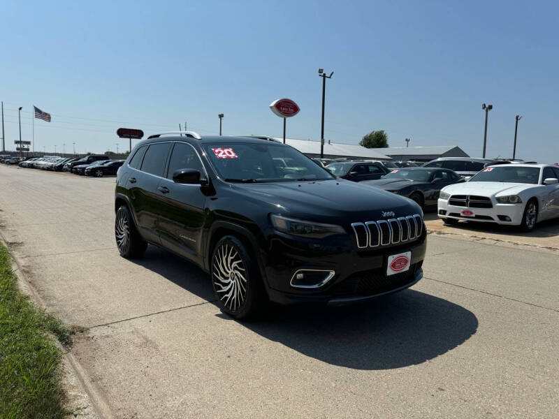 2020 Jeep Cherokee for sale at UNITED AUTO INC in South Sioux City NE