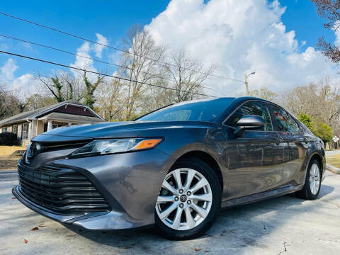 2019 Toyota Camry for sale at Cobb Luxury Cars in Marietta GA