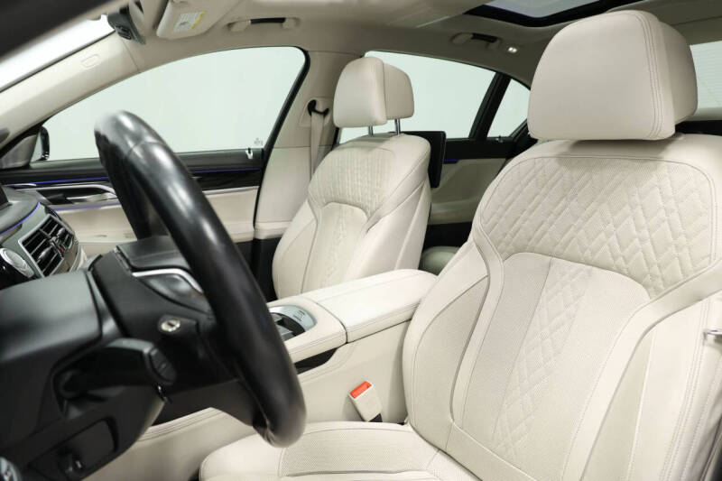 2021 BMW 7 Series ALPINA B7 xDrive