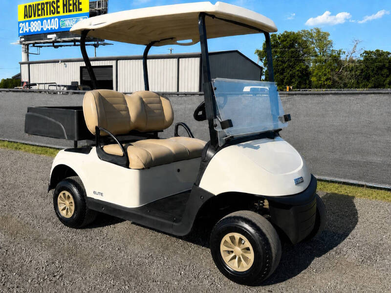 2023 E-Z-GO RXV ELiTE