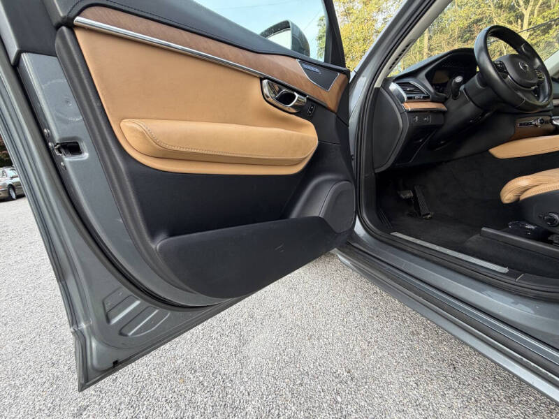 2016 Volvo XC90 T6 Inscription