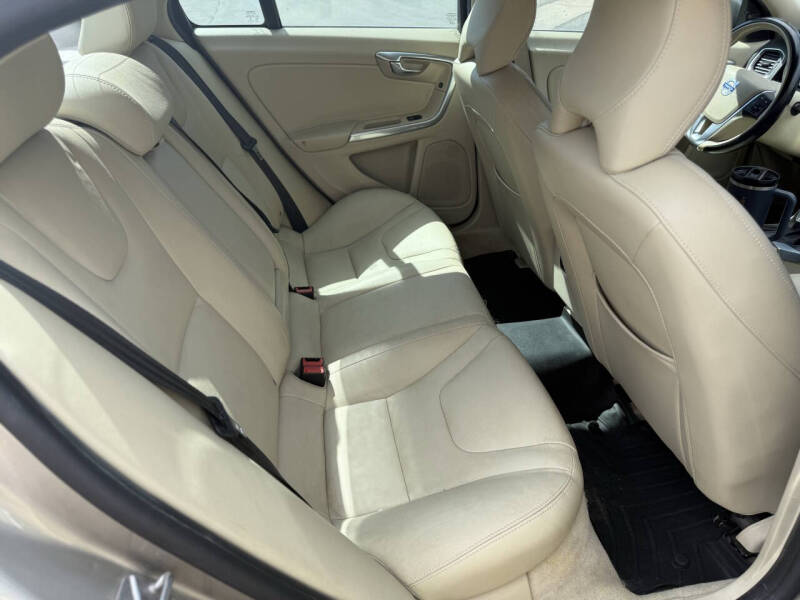 2015 Volvo S60 T5 Drive-E Premier