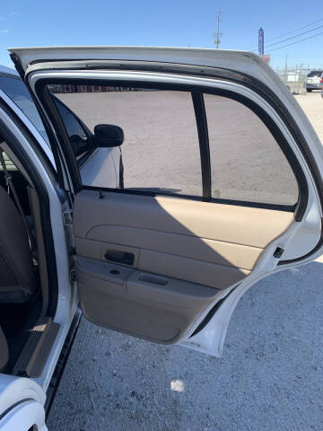 2004 Ford Crown Victoria Police Interceptor