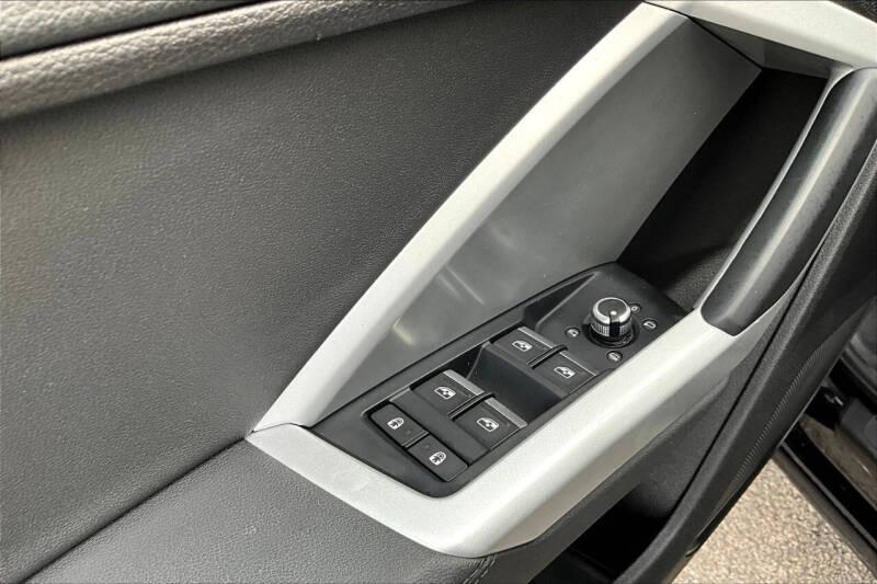 2023 Audi Q3 quattro Premium Plus 40 TFSI