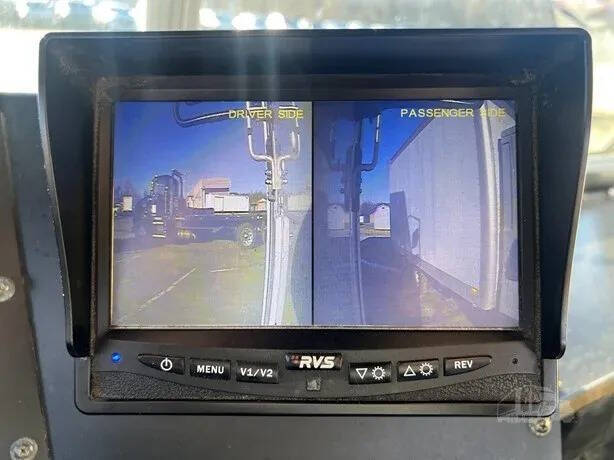 2022 Freightliner MT45 Chassis