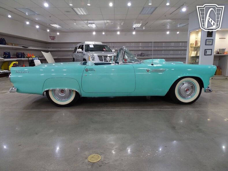 1955 Ford Thunderbird