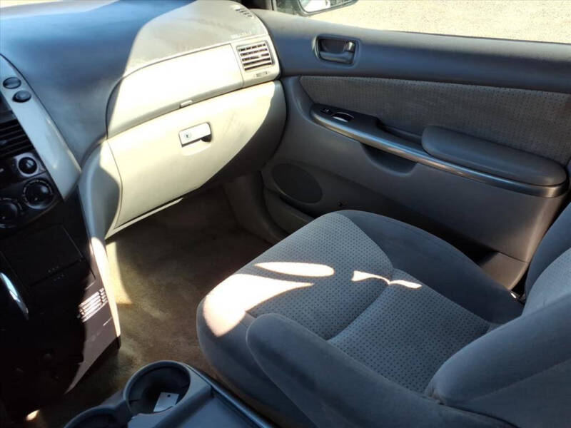 2009 Toyota Sienna LE 7-Passenger