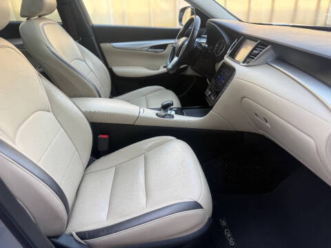 2019 Infiniti QX50 Essential