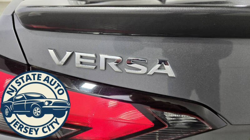 2020 Nissan Versa SR