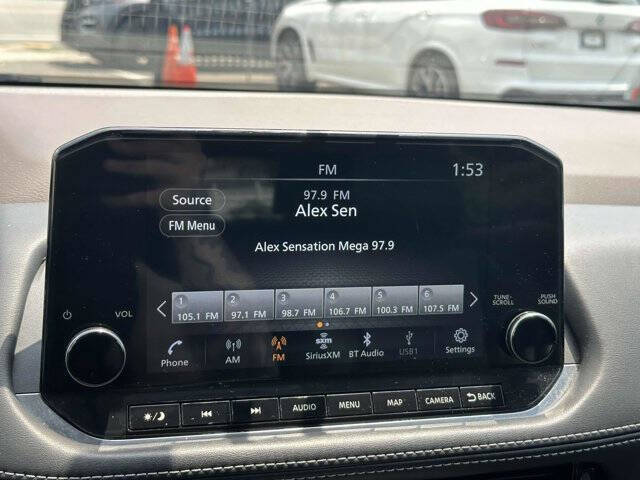 2023 Nissan Rogue SL