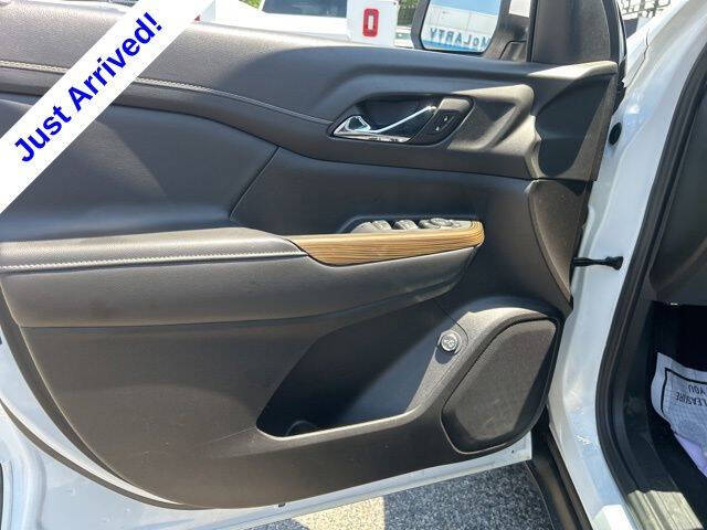 2022 GMC Acadia SLE