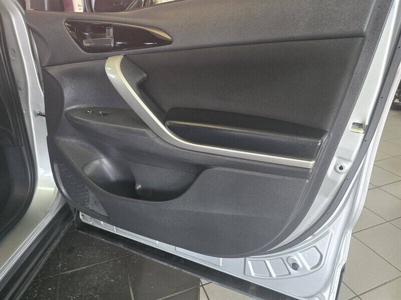 2020 Mitsubishi Eclipse Cross ES