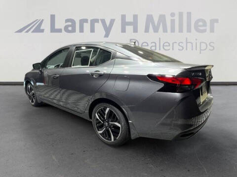 2025 Nissan Versa SR