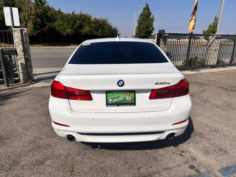 2019 BMW 5 Series 530e photo 7