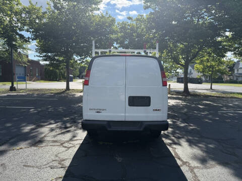 2020 GMC Savana 2500