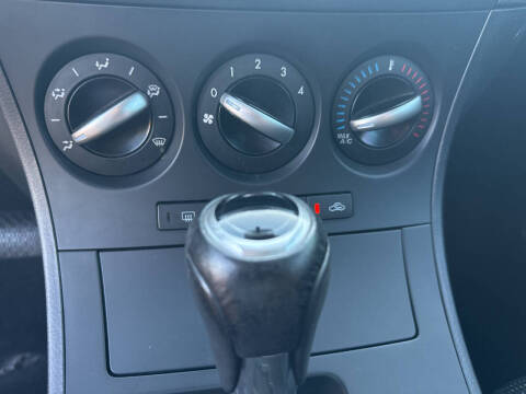 2012 Mazda MAZDA3 i Touring