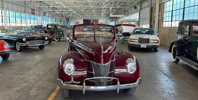 1940 Ford Deluxe