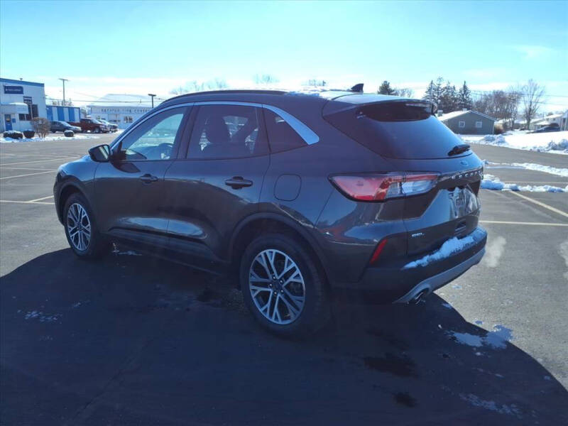 2020 Ford Escape SEL