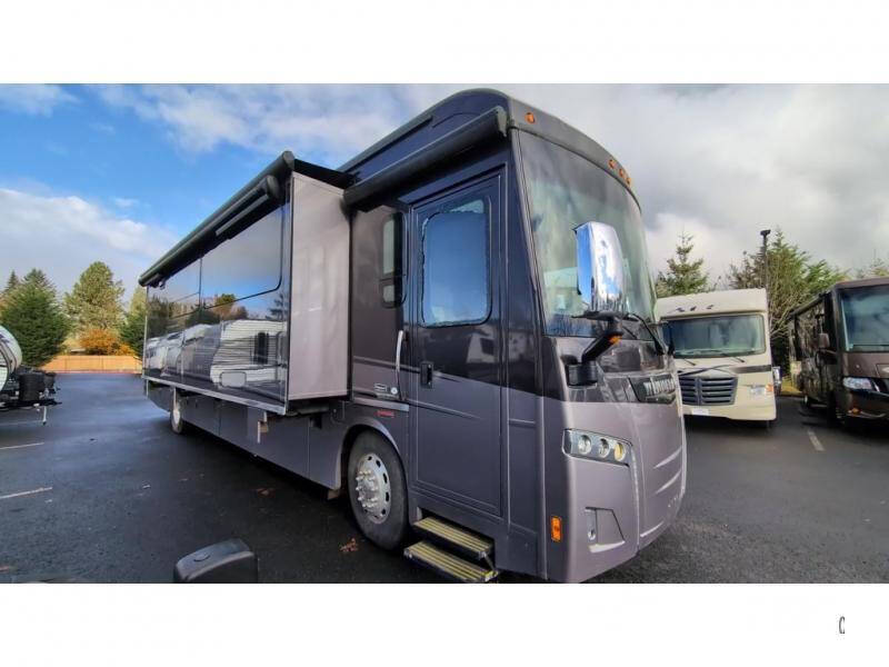 2018 Freightliner XCL Chassis