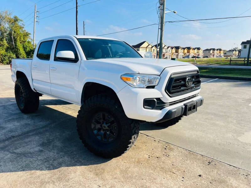 2022 Toyota Tacoma SR photo 3