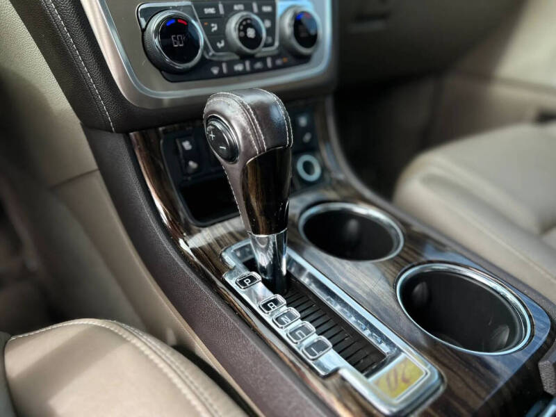 2016 GMC Acadia Denali