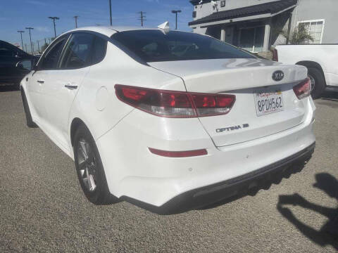 2020 Kia Optima LX