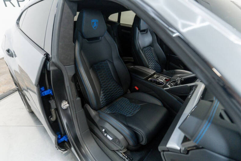 2019 Lamborghini Urus