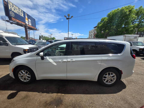 2020 Chrysler Voyager LXi