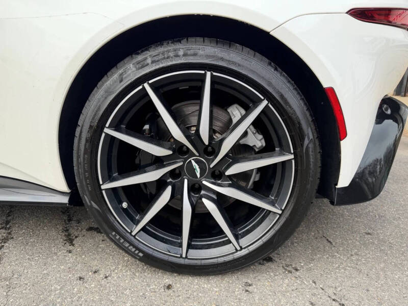 2019 Aston Martin Vantage