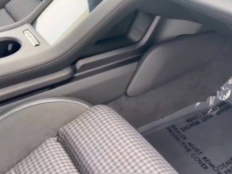 2025 Porsche Taycan 4S