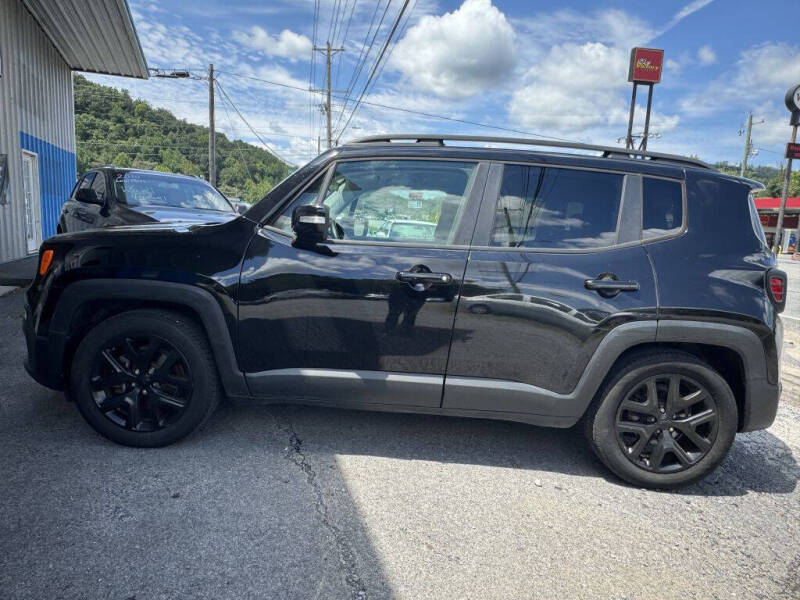 2017 Jeep Renegade Altitude Package