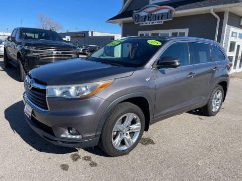 2015 Toyota Highlander for sale at Car Corral in Kenosha WI