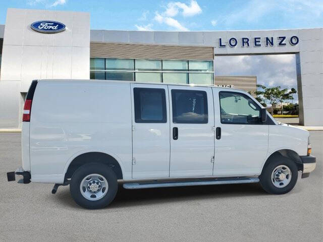 2024 Chevrolet Express 2500