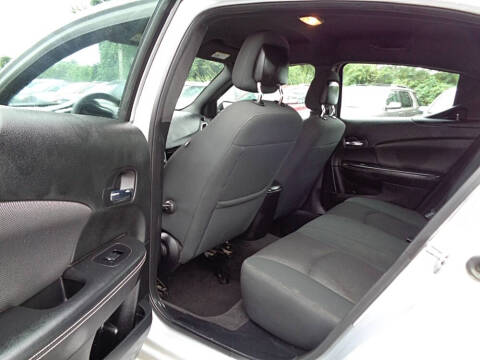 2012 Dodge Avenger SE