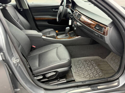 2011 BMW 3 Series 328i