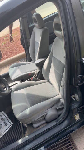 2005 Saturn Ion 3