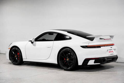 2020 Porsche 911 Carrera