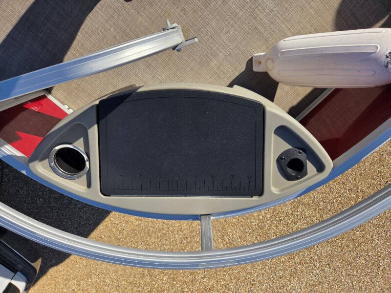 2024 Sun Tracker TRAILER
