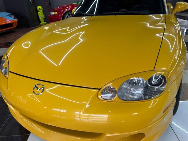 2002 Mazda MX-5 Miata SE